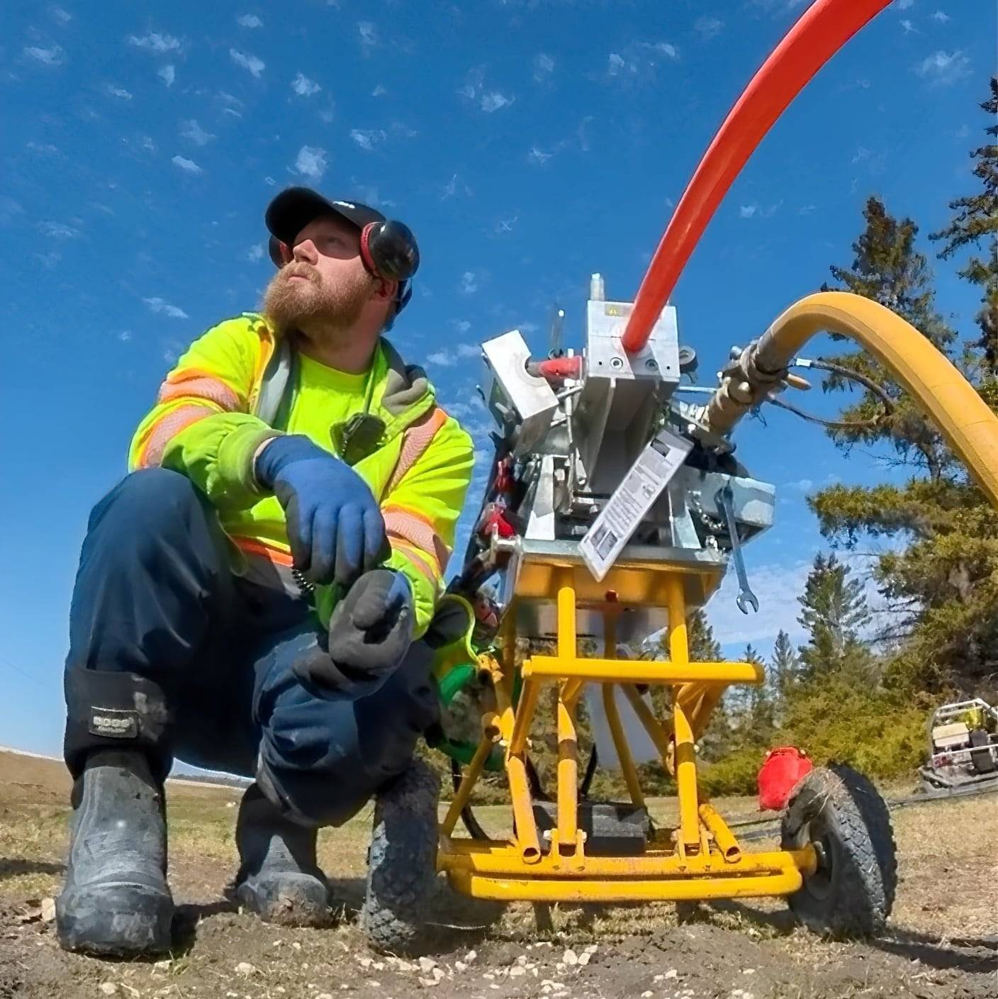 fiber internet infrastructure worker